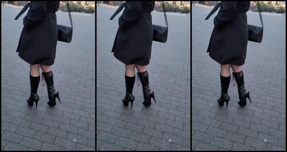 Sophie X Elodie Nicknamed Sophie X Elodie 02 14 2024 Onlyfans Video Unterwegs Im Gl Nzenden Outfit