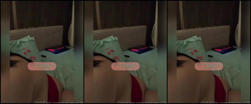 Tananya1992 Nicknamed Tananya1992 Onlyfans Make Me Love You Dick More Toy Plsss Hehehe A