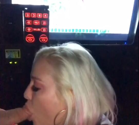 "Paula1817" bareback, blonde, fetish, gloryhole, public blowjob Bareback Glory Hole Birthday Sex manyvids