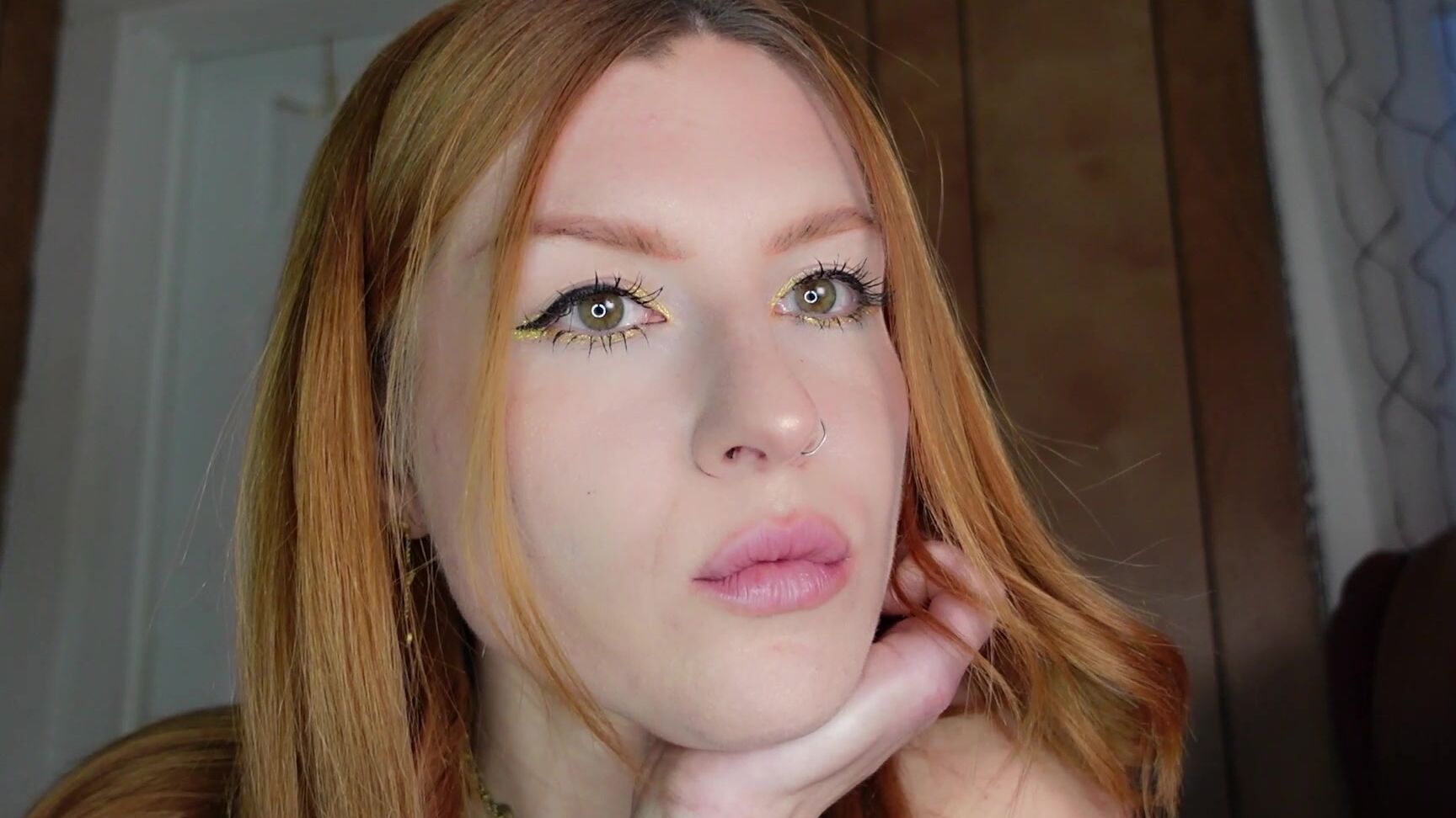 "Miss Mindy" eyecontact, femaledomination, femdom, femdompov, sensualdomination, sfw Extended Eye Contact 10 MINUTES manyvids