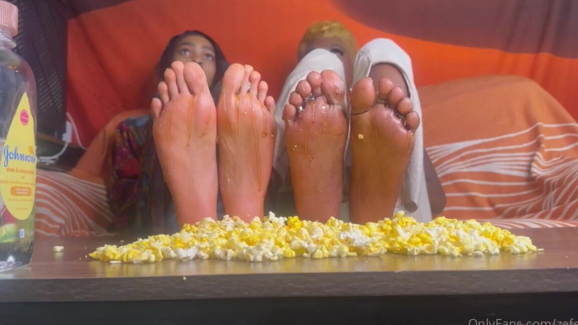 Zafeet Nicknamed Zafeetllc 10 16 2024 Onlyfans Video Watching The Movie Of Us