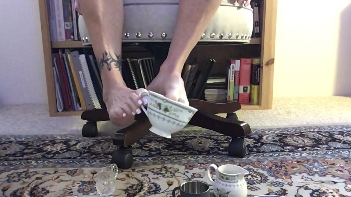 Pre Hensile Nicknamed Prehensile 11 12 2019 Onlyfans Video Anyone For A Tea Party