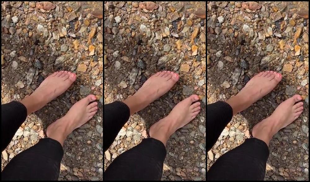 Macy Divine Nicknamed Macydivine 06 08 2024 Onlyfans Video Nature Walks