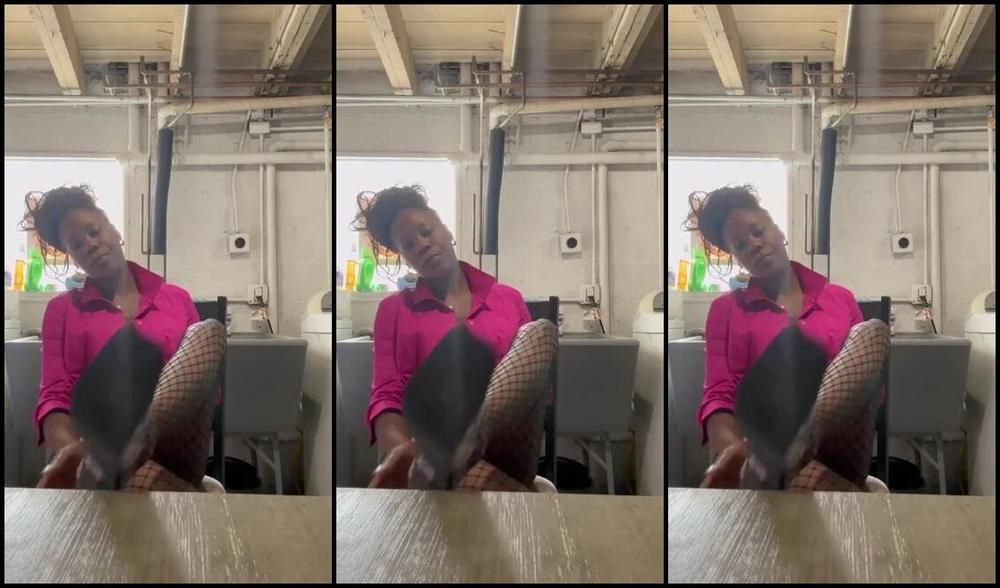 Kelly Nicknamed Themelanin Obsession 04 22 2024 Onlyfans Video A Lil Brat 0Kah