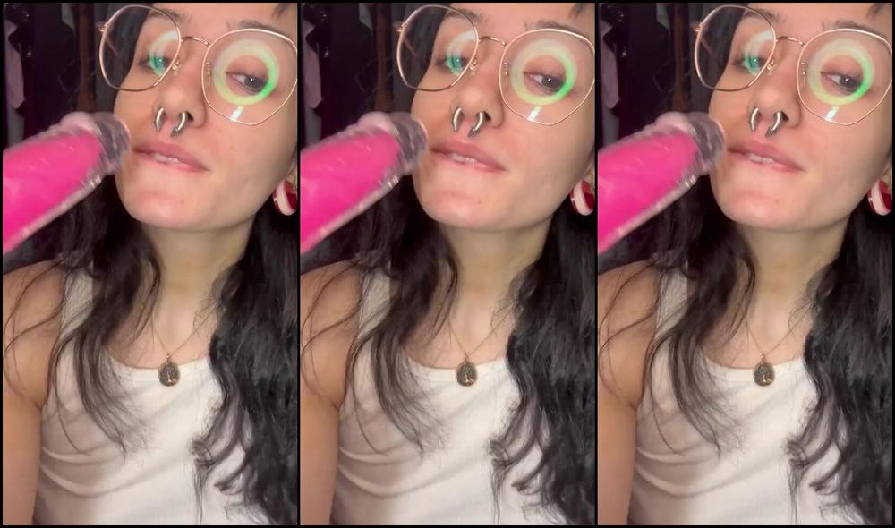 Mentallyillmile Nicknamed Mentallyillmile 01 05 2024 Onlyfans Video Eager Sucking 1080P