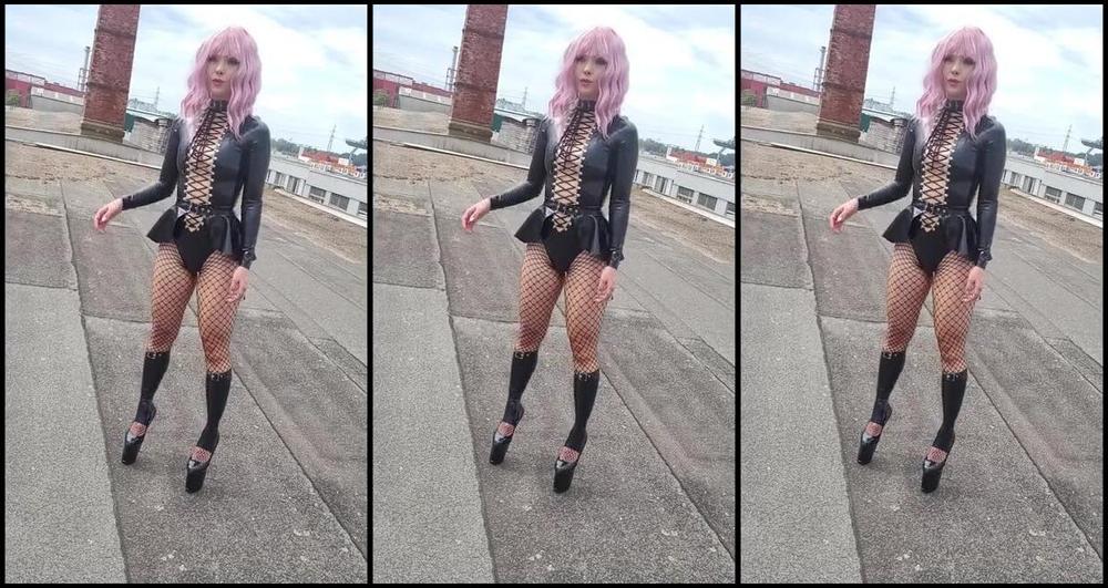 Sophie X Elodie Nicknamed Sophie X Elodie 02 08 2024 Onlyfans Video In Meinem Latexbody Auf Dem Dach Hi4Z