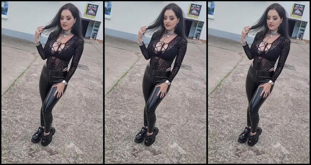 Sophie X Elodie Nicknamed Sophie X Elodie 09 01 2024 Onlyfans Video Draussen Unterwegs In Meinem Sexy Alltagsoutfit