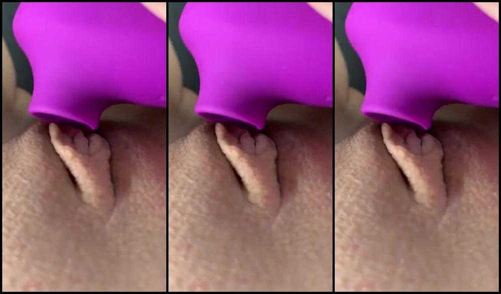 Jennaize Nicknamed Jennaize Onlyfans Using The New Toy