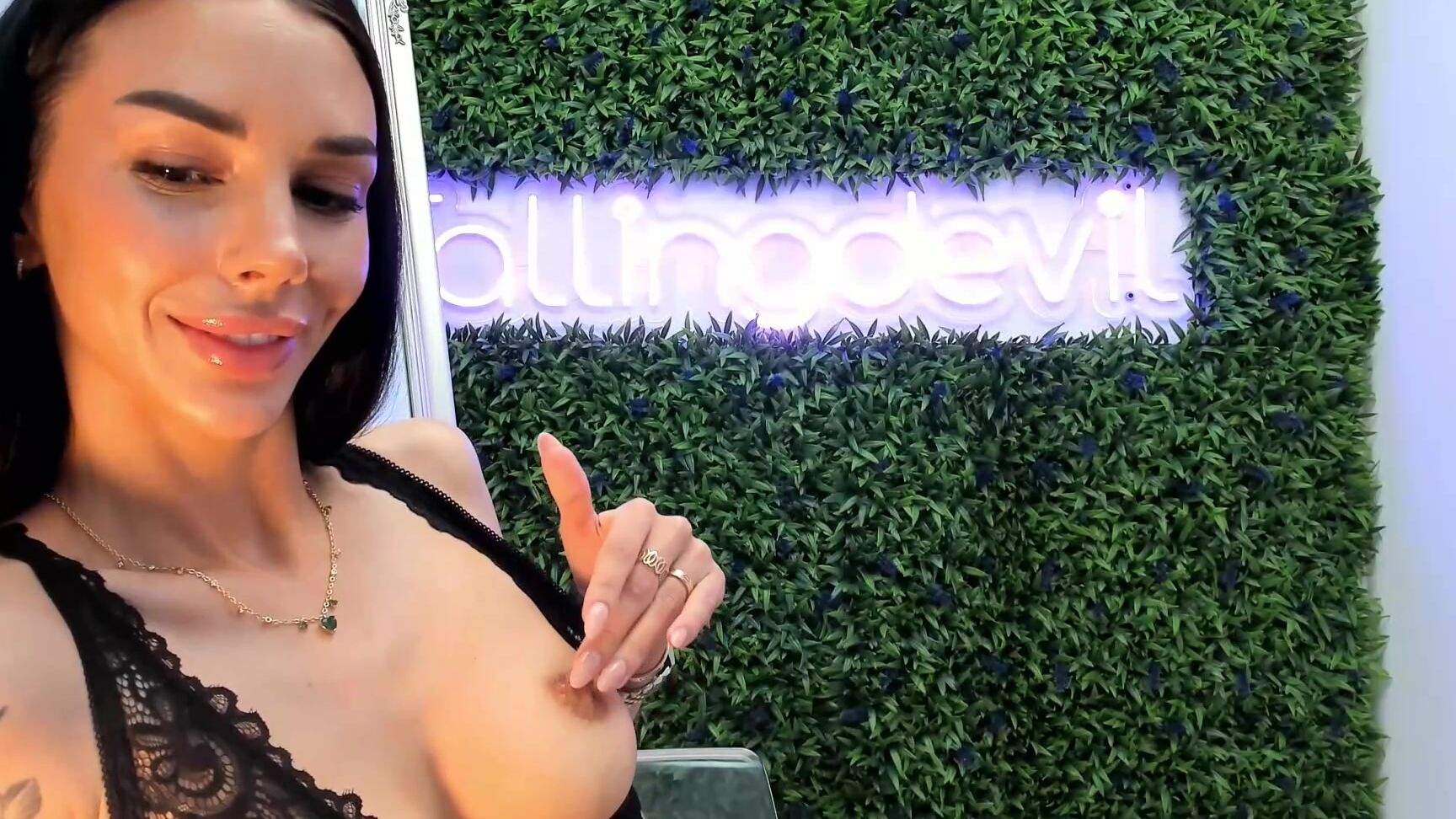 Hotfallingdevil 2025 08 02 12 59