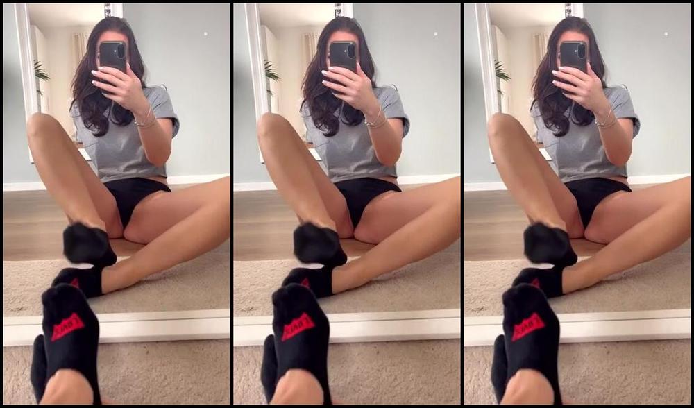 Lovely Sox Nicknamed Lovelysox 05 18 2025 Onlyfans Video Ein Sexy Augenschmaus Vor Dem Spiegel