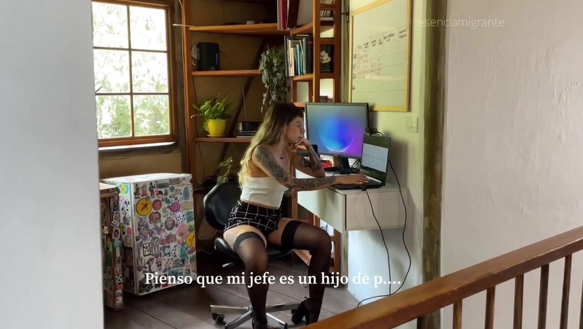 Esencia Migrante Nicknamed Esenciamigrante 08 03 2024 Onlyfans Video No Quiero Trabajar Mas Jefe Te Cambio Trabajo Por Una Follada Prefiero Tu Verga Dura