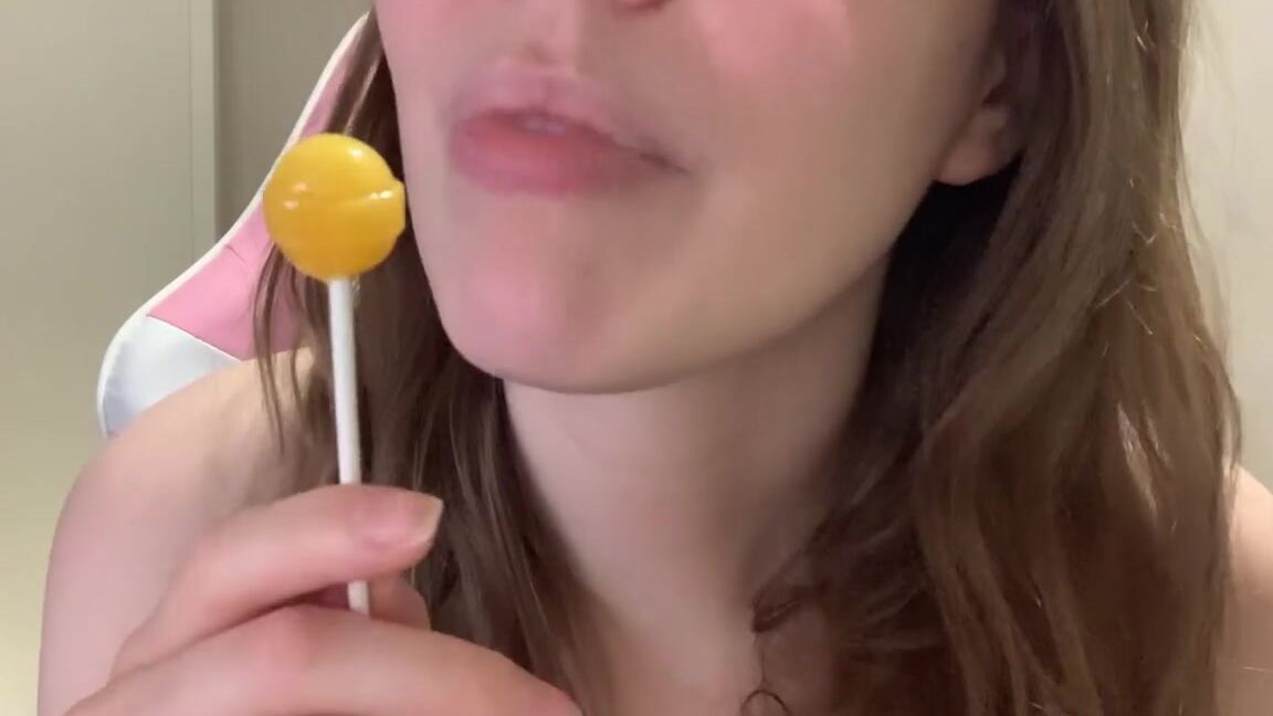 Jennaize Nicknamed Jennaize Onlyfans Lollipop Licking Counting Down From 75