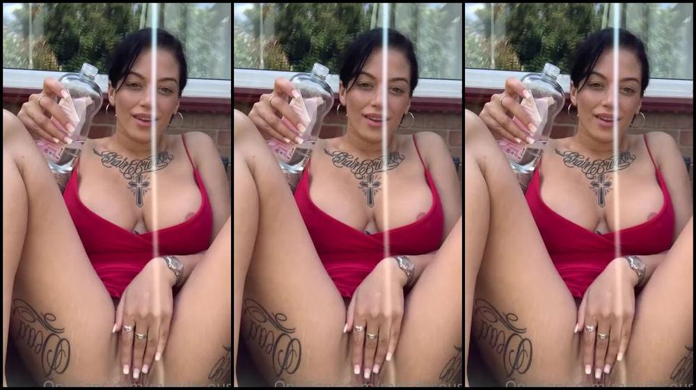 M De Sousa Nicknamed Missdesousa 08 05 2021 Onlyfans Video Catching Rays