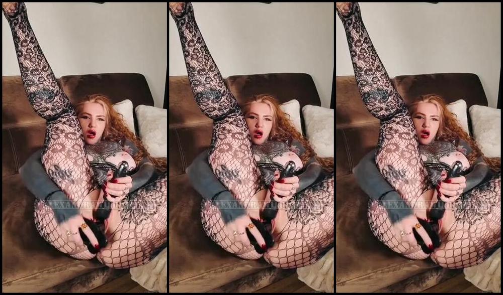 Alexandra Wildd Nicknamed Alexandra Wildd 03 10 2025 Onlyfans Video Just Making Myself Nice And Comfy On The Sofa Waiting For You Baby Hows The