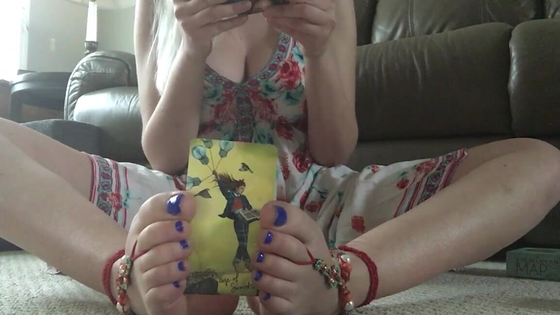 Alice Is More Nicknamed Aliceismore 03 28 2024 Onlyfans Video Tarot Reading In A Spring Dress And Barefoot Sandals