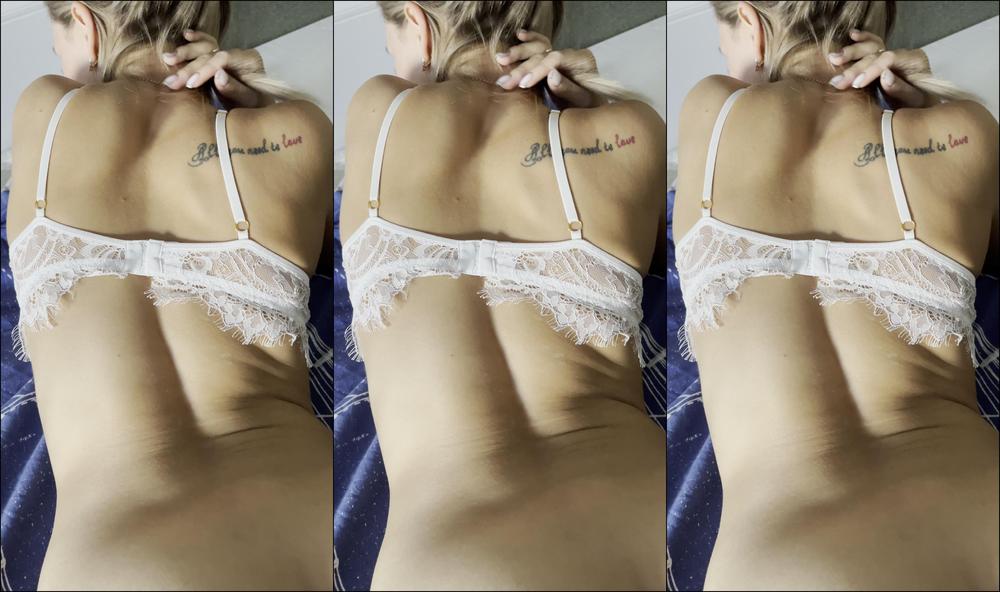 "SweetBlondyVi" bigass, fingerfucking, fingering, hardcore, strangers Stranger finger fucking my pussy manyvids