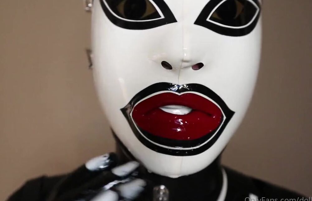 Dollified Nicknamed Dollified Onlyfans Part One Lets Gag And Blindfold My Rubberized Face I Then Regulate My Restricted Breathing With