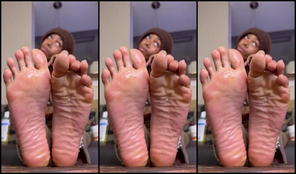 Zafeet Nicknamed Zafeetllc 04 20 2024 Onlyfans Video Sexy Spreads In Oil