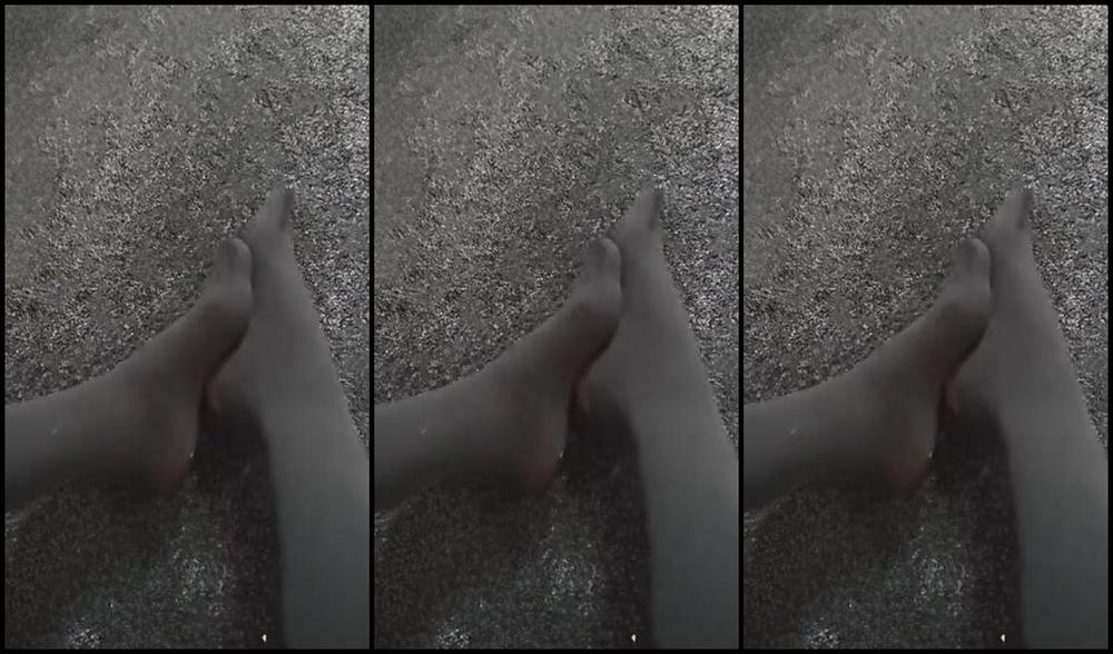 Peachy Samantha Nicknamed Peachysamantha Onlyfans Love Wearing My Opaques Ive Done 6 Shoots This Week Was Meant To Be 7 Lol