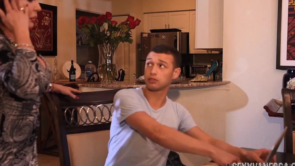 Sexy Vanessa Nicknamed Sexyvanessa 07 21 2020 Onlyfans Video Ahhh This Computer Is Frustrating I Need To Call Someone To Fix It For Me