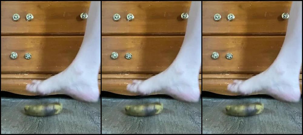 Findomfeetgirl Nicknamed Dirtyfeetgirl92 10 22 2021 Onlyfans Video 2 And A Half Minute Banana Smash