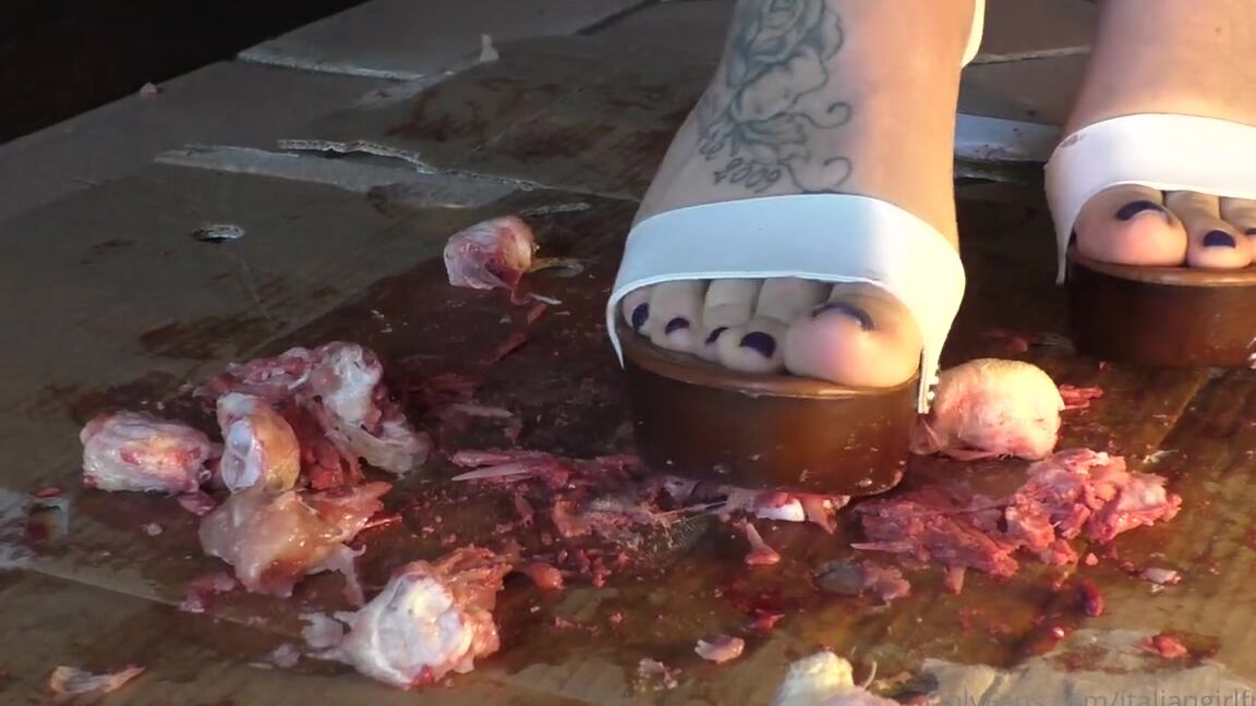 Italian Girlfriend Nicknamed Italiangirlfriend 07 13 2022 Onlyfans Video Platform Vs Bones