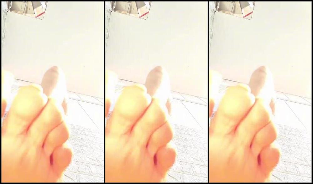 Giantess Vore Debora Nicknamed Giantess Debora 08 07 2025 Onlyfans Video She Doesnt Even Know Im Down Here Her Steps Shake My World