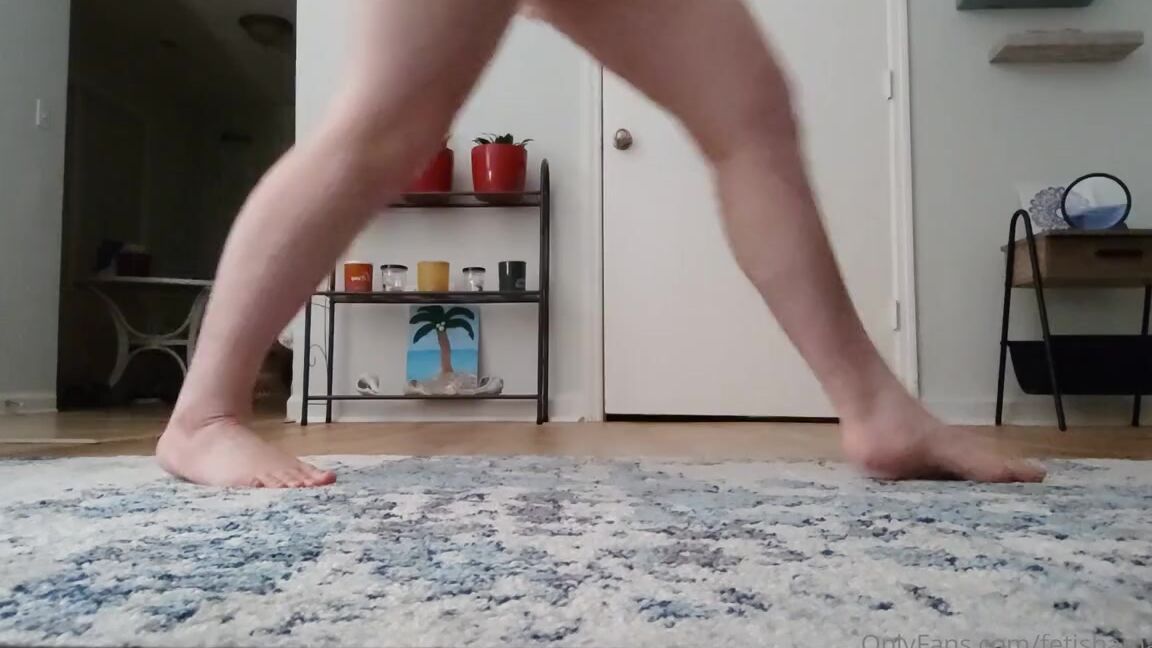 Goddess Fetish Nicknamed Fetishamateur 06 26 2023 Onlyfans Video Splits Stretching Part 2