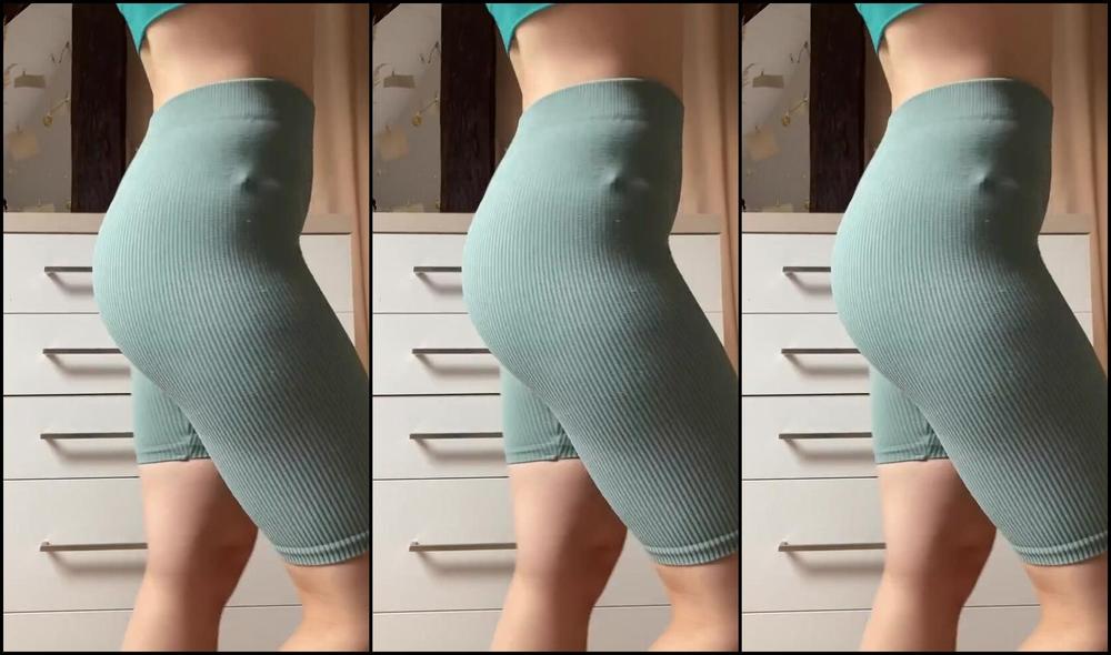 Foxy Lovers Nicknamed Foxy Lovers 09 29 2024 Onlyfans Video Strip Tease