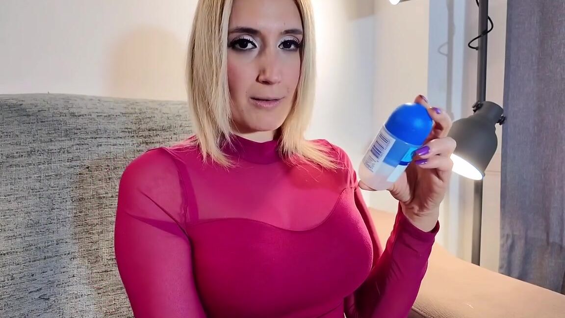 Yasmin Ramos Nicknamed Yasminramos Onlyfans Yasmin 365 E9 Leyendo De Manera Sensual