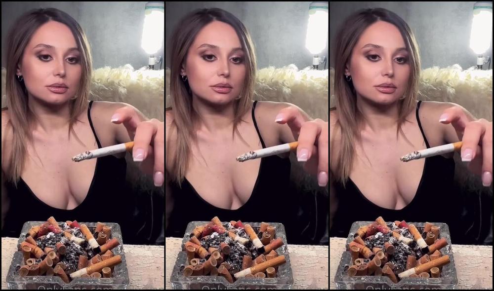 Only Yana Nicknamed Only Yana 05 13 2023 Onlyfans Video In Front Of You Is My Full Ashtray