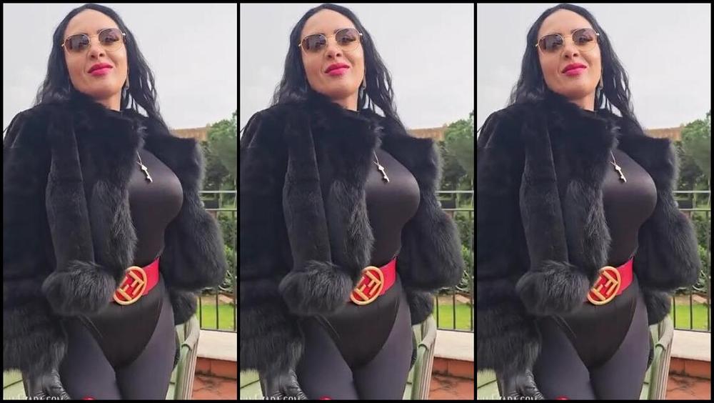 Ezada Sinn Nicknamed Ezada Onlyfans Goddessworshipsunday We Are On Vacation In Sicily And Your Only Job Is To Serve Me 247 V7K