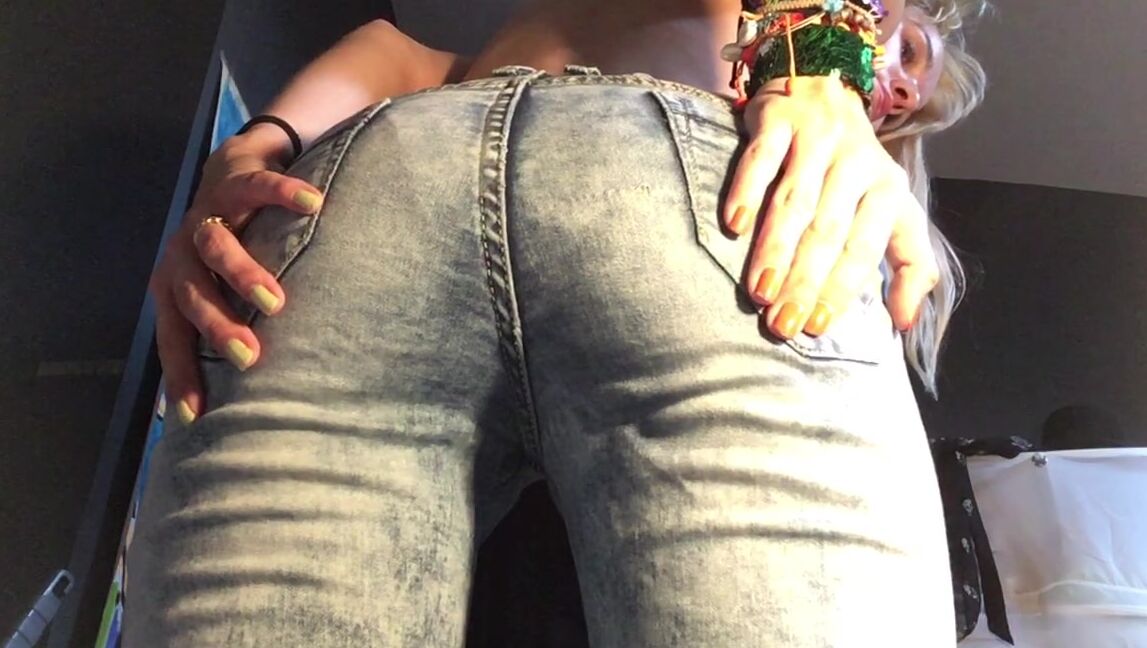"Goddess Vanessa" ass, ass worship, farting, femdom pov, jeans fetish FARTS in your face manyvids