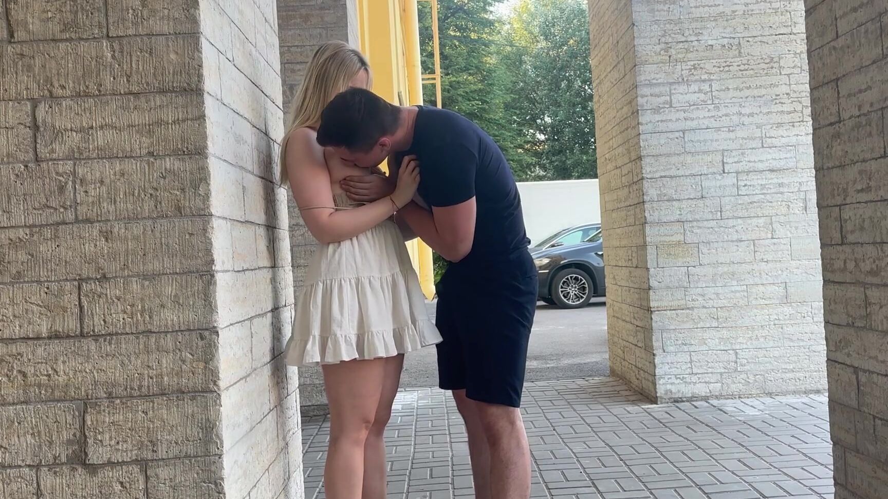 Chris Rrruusss Я Трахнул Симпатичную Блондинку На Улице На Публике