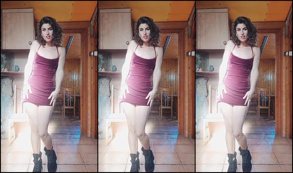 Julia Roca Nicknamed Juliarocax 10 17 2024 Onlyfans Video Esta Luna Llena Est Sacando La Loba Que Llevo Dentrothis Full Moon Brings Out The Wolf