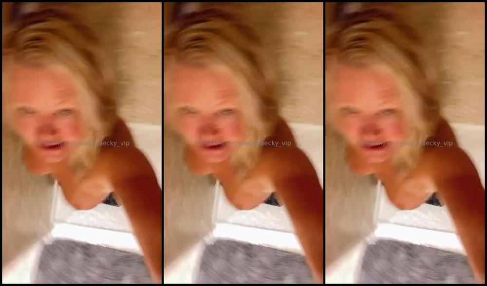 Vegas Becky Vip Nicknamed Vegasbecky Vip 08 14 2024 Onlyfans Video Help Me Shower These Dds Xoxo Happy Humps Day Xoxo