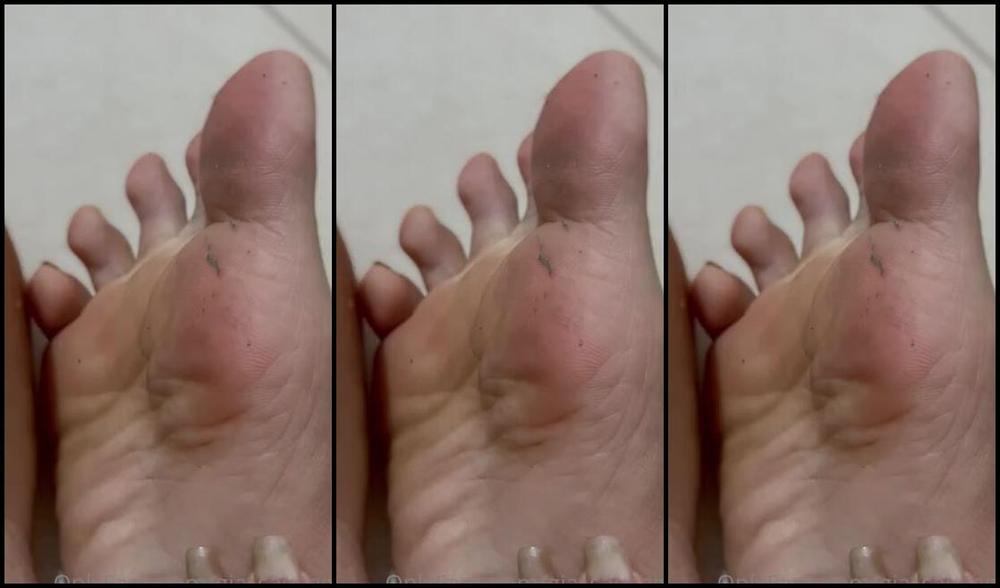 Gia Sauvage Nicknamed Gia Sauvage Onlyfans Close Up To My Dirty Feet Who Volunteers To Clean This Mess