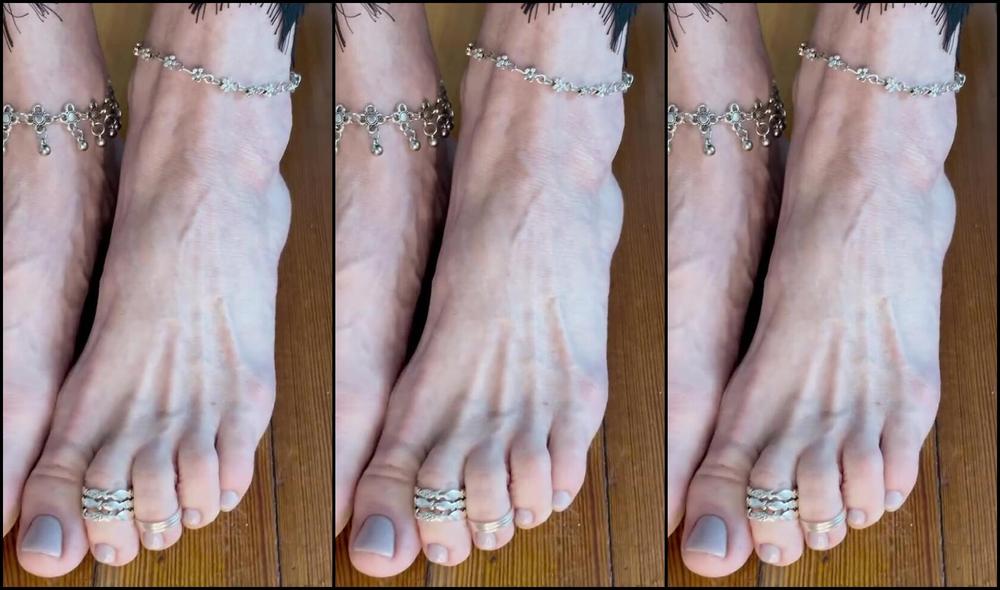 Kittys Pretty Feet Nicknamed Kittys Sweet Feet 03 12 2023 Onlyfans Video Veins Tendon And Toes Oh My