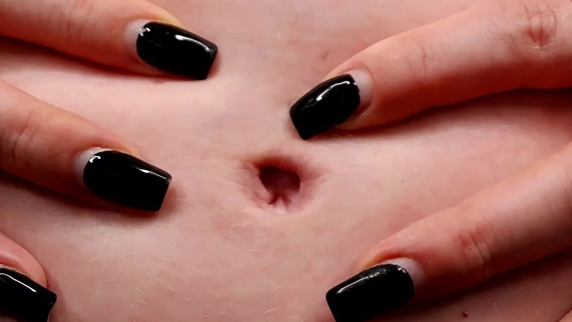 Pregnant Belly Button closeup September 15, 2023 Manyvids