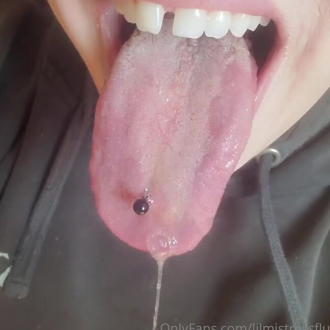 Lilmistressfluffy Nicknamed Lilmistressfluffy 05 08 2023 Onlyfans Video Lunch Break