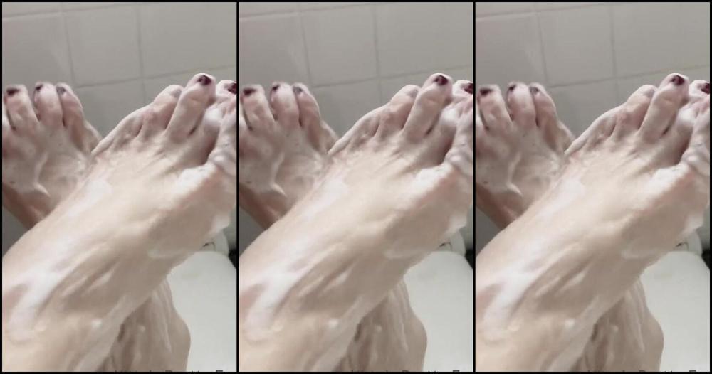 Kittys Pretty Feet Nicknamed Kittys Sweet Feet 02 24 2023 Onlyfans Video I Took A Nice Long Soak In The Tub