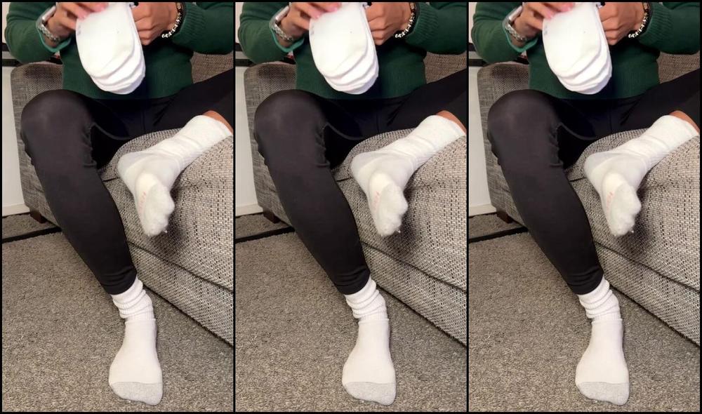 Isabela Stillsinning Nicknamed Stillsinning 12 09 2024 Onlyfans Video Trying On Some New Socks Ready For Some Mess