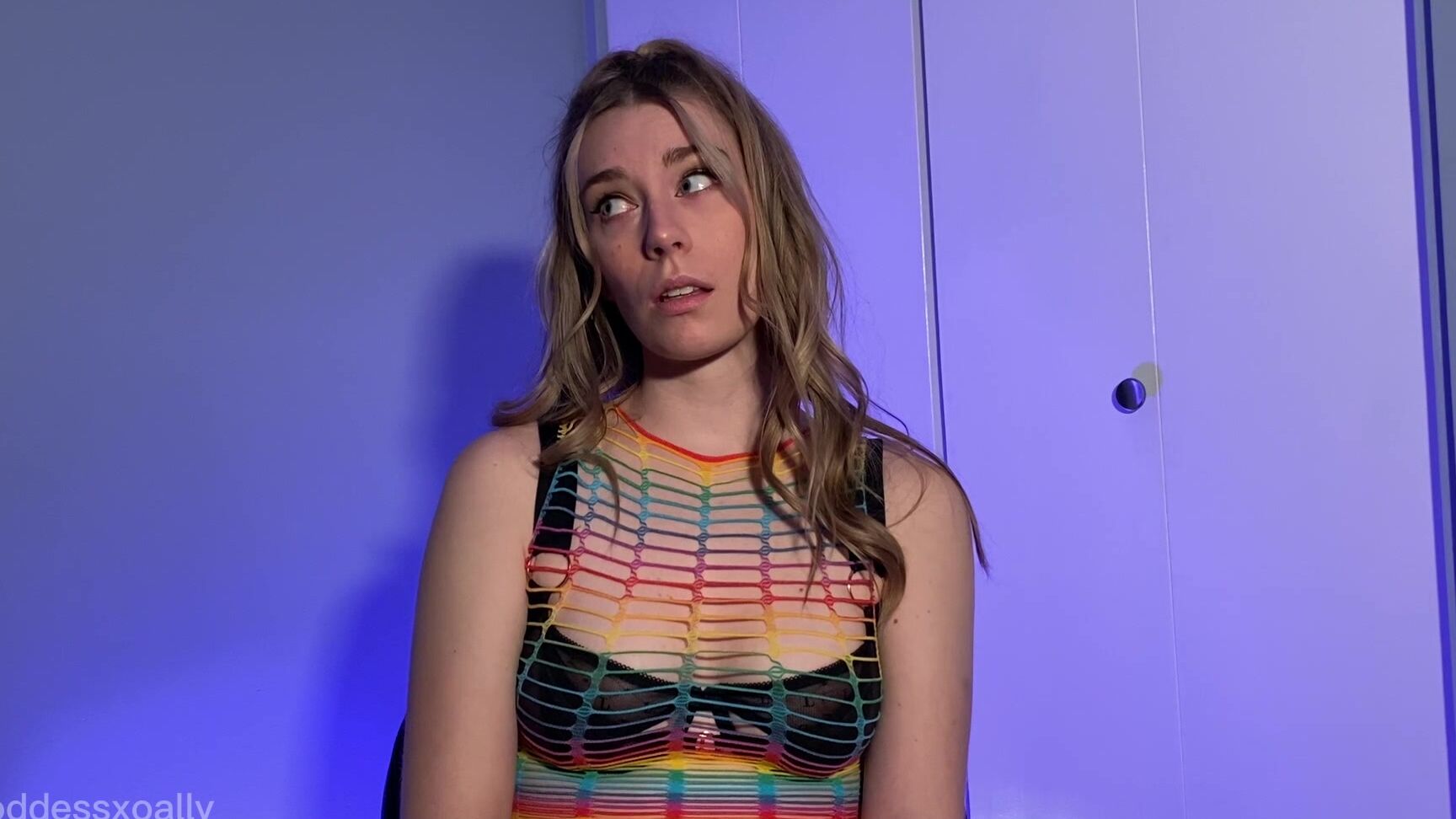 "Goddess Ally Etana" financial domination, finger nail fetish, goddess worship, ripoff, sfw, yawning Ripoff Boredom Manyvids