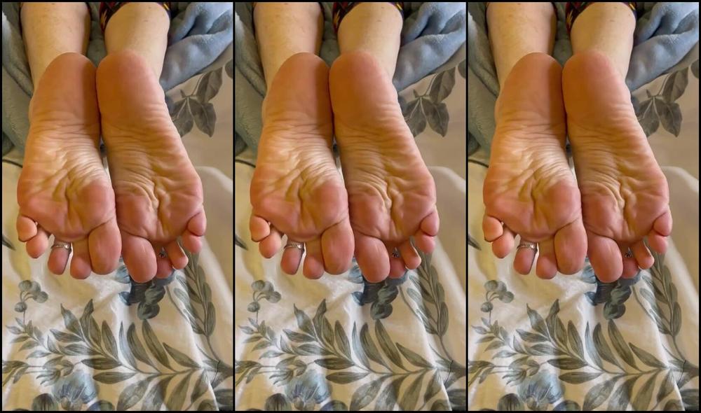 Kittys Pretty Feet Nicknamed Kittys Sweet Feet 11 22 2024 Onlyfans Video Heres Another Treat For My Soles Guys