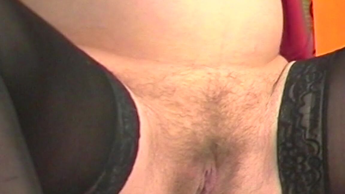 young preggo redhead masturbating March 24, 2019 Manyvids