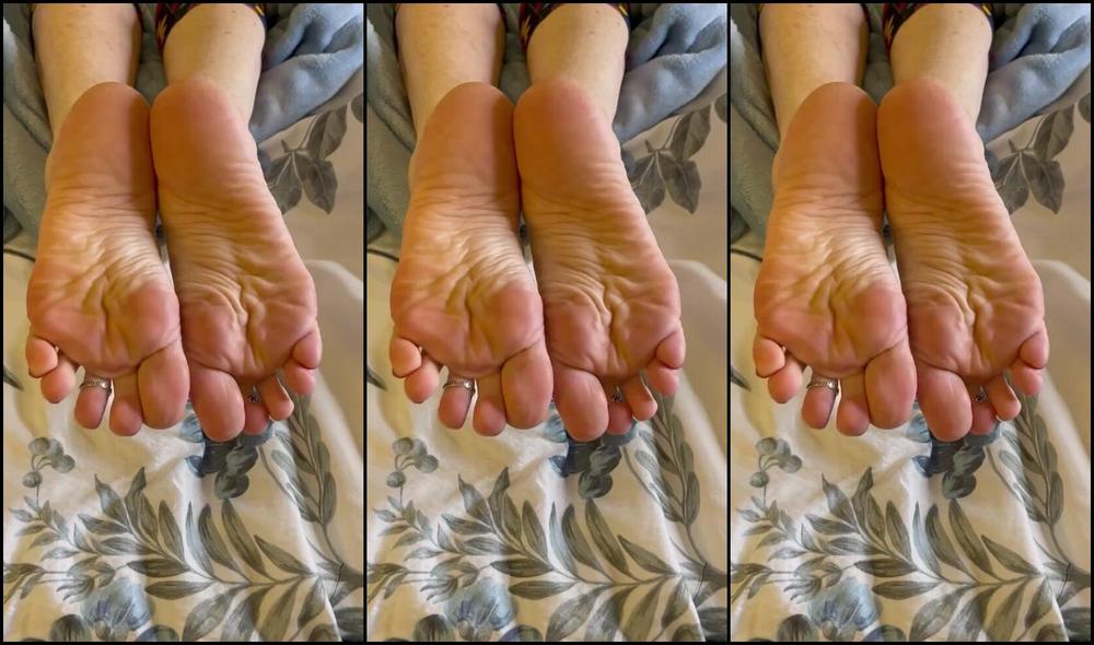 Kittys Pretty Feet Nicknamed Kittys Sweet Feet 08 31 2025 Onlyfans Video Watch Them Flex Scrunch And Tease Just For You My Wrinkled Soles Moving In Real
