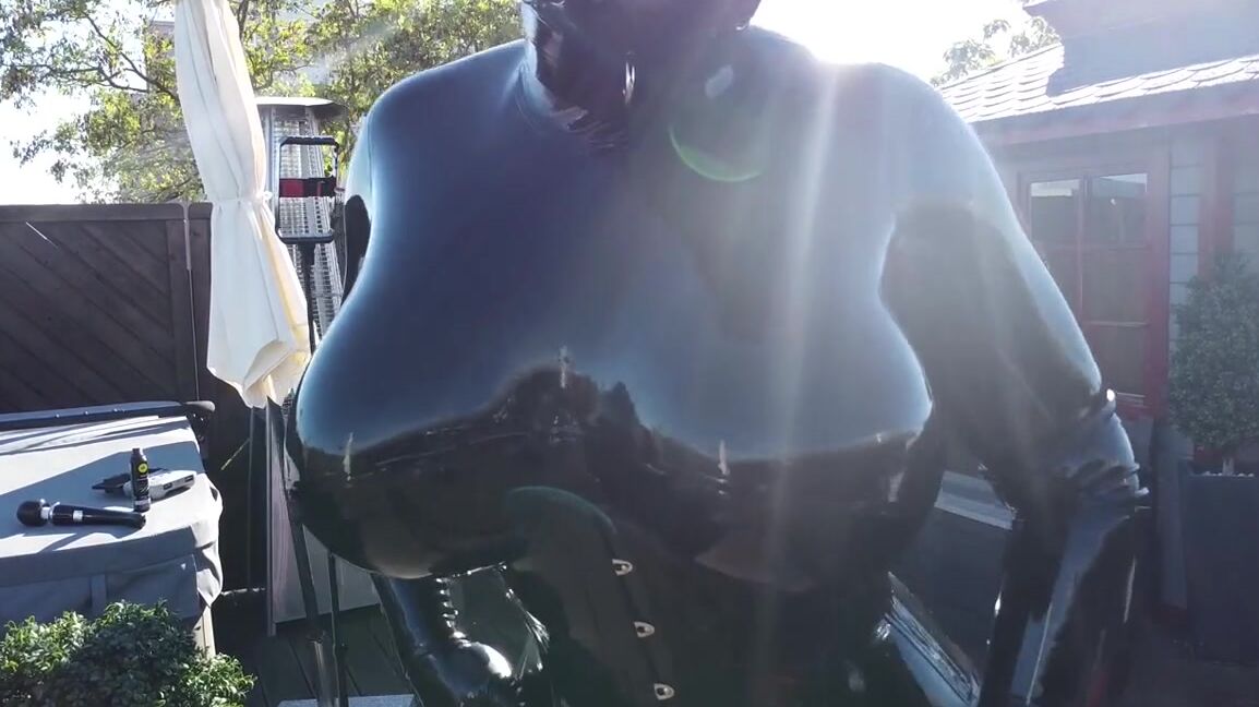 Emma Lee Nicknamed Rubberdollemma 10 13 2024 Onlyfans Video I Think Flying Camera Videos Are So Hot What You Think More Videos Like This