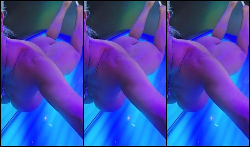 Keyskad Nicknamed Mistress Keykeyd 12 12 2024 Onlyfans Video Havent Done A Tanning Thursday In Awhile 3Z67