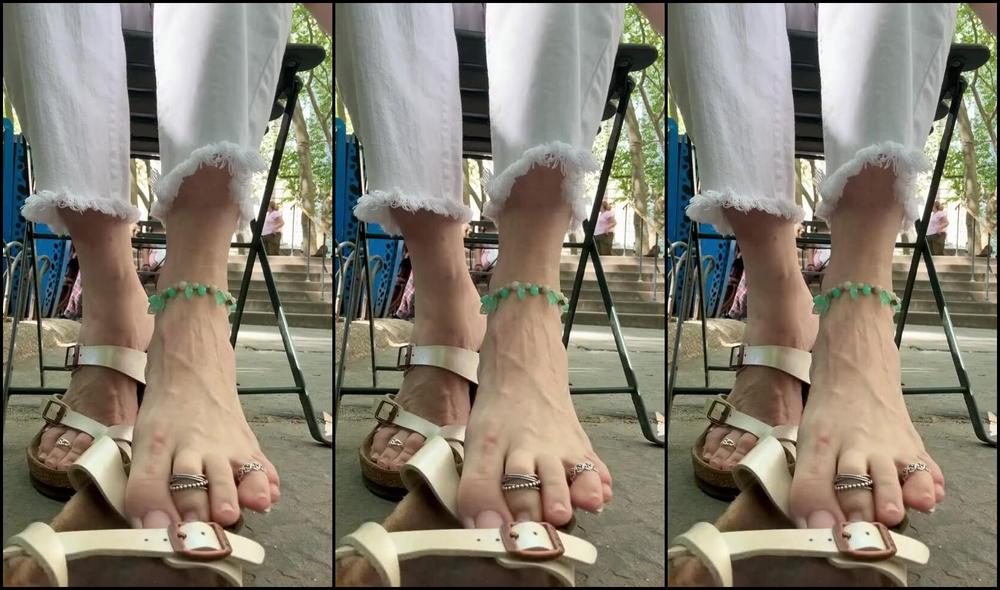 Kittys Pretty Feet Nicknamed Kittys Sweet Feet 06 22 2025 Onlyfans Video Set Up To Film My Feet At The Park Only To Realize The Big Park Map