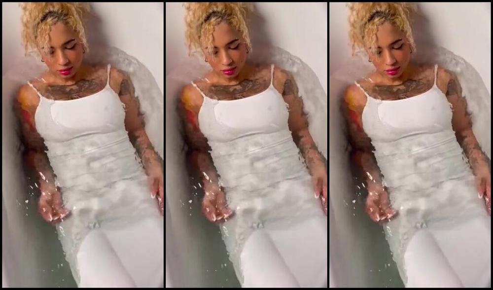 Miachava Nicknamed Laperversamiaqueen 02 10 2025 Onlyfans Video 100 Days Challenge Day 3Oi Always Was Told That I Should Put My Glass Dildos In